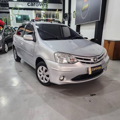 TOYOTA ETIOS 1.3 XS 16V FLEX 4P MANUAL TOYOTA ETIOS 1.3 XS 16V FLEX 4P MANUAL